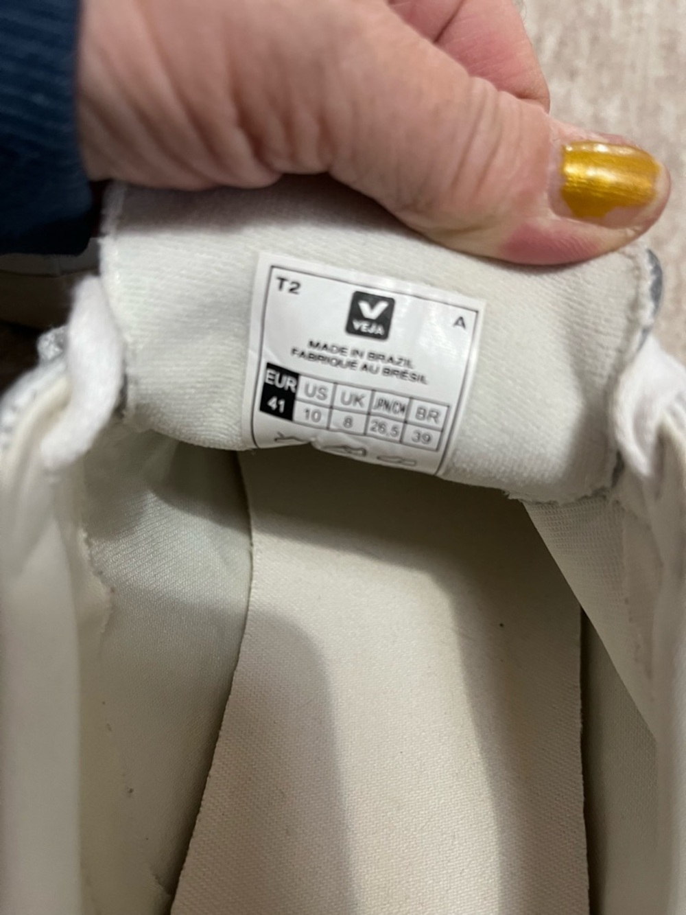 Veja White Low-Top Sneakers with Cream Sole - Picture 5 of 8
